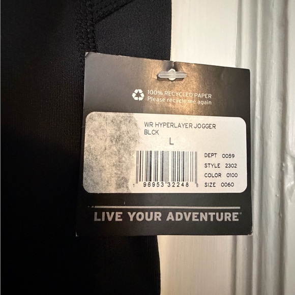 Eddie Bauer Women’s Hyperlayer Black Joggers - Picture 2 of 6